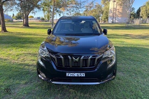 2024 Mahindra XUV700 AX7L in Black