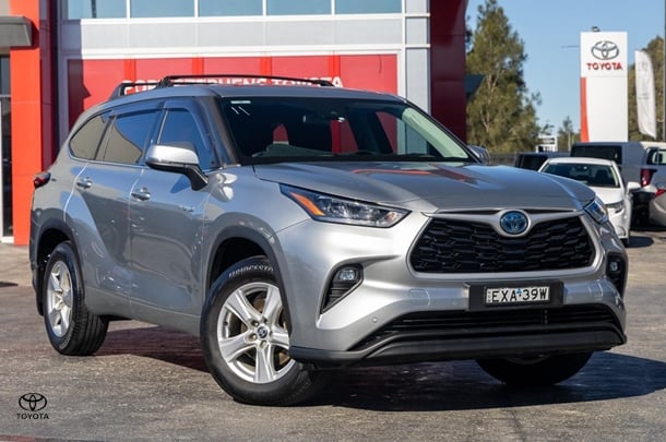 Image of 2022 Toyota Kluger GX
