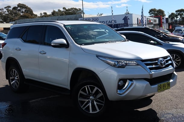 Image of 2015 Toyota Fortuner Crusade