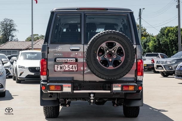 2024 Toyota Landcruiser GXL in Silver