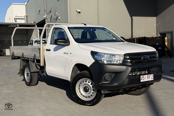 Image of 2021 Toyota Hilux SR
