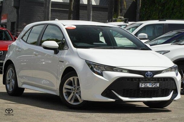2022 Toyota Corolla Ascent Sport in White