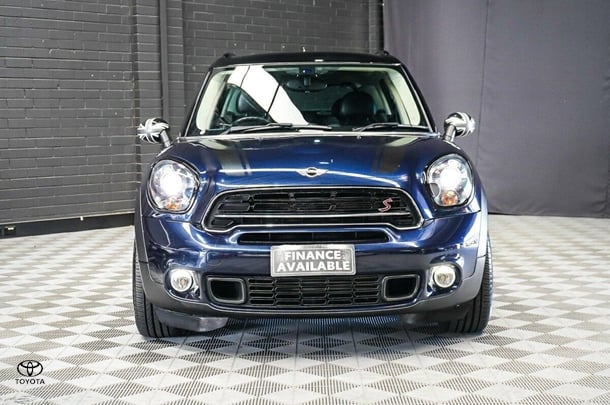 2016 MINI Countryman Cooper S in Blue