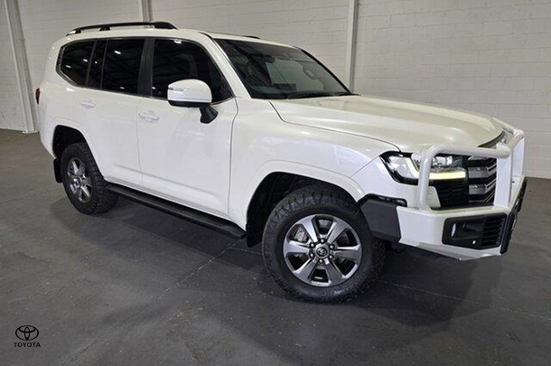 Image of 2022 Toyota Landcruiser VX