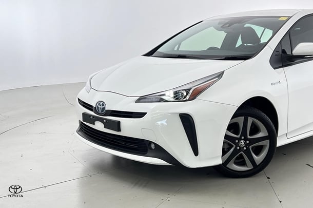 2021 Toyota Prius I-TECH in White