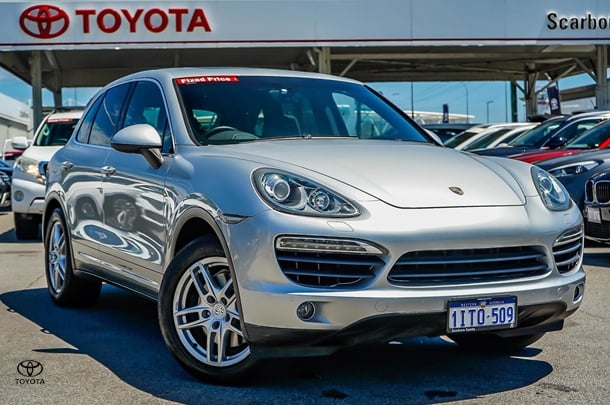 2010 Porsche Cayenne S Hybrid in Silver