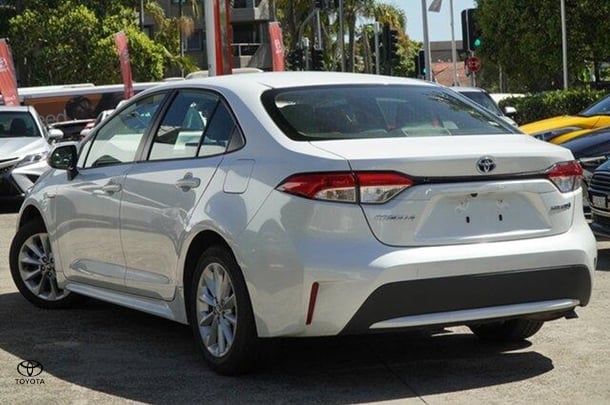 2022 Toyota Corolla Ascent Sport in White