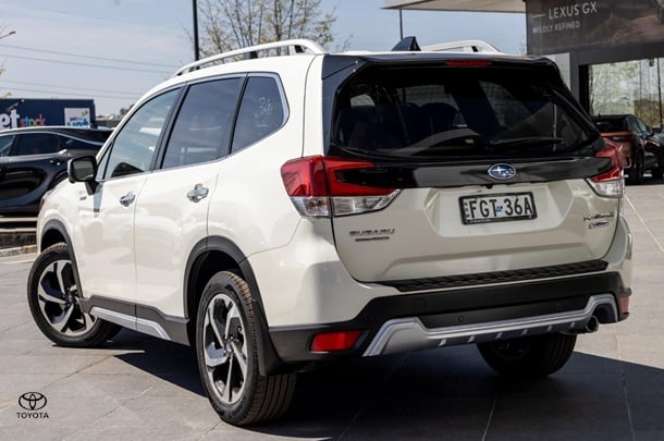 2024 Subaru Forester Hybrid S in White