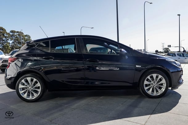 2019 Holden Astra R in Yellow