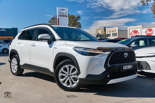 Image of 2024 Toyota Corolla Cross GXL