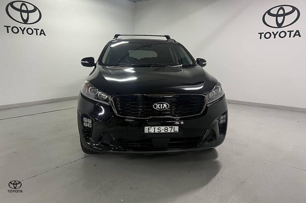 2020 Kia Sorento Black Edition in Black