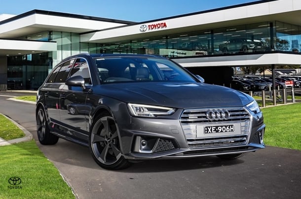Image of 2019 Audi A4 45 TFSI S line