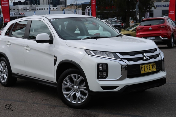 Image of 2024 Mitsubishi ASX ES