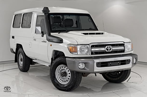 2020 Toyota Landcruiser GXL Troopcarrier in White