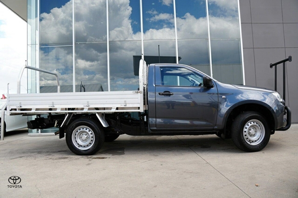 2023 Isuzu D-MAX SX High Ride in Grey