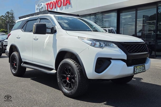 Image of 2018 Toyota Fortuner GX