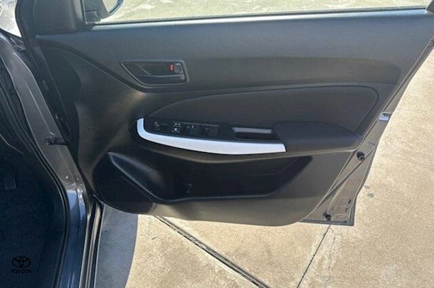 2023 Suzuki Swift GL in Grey