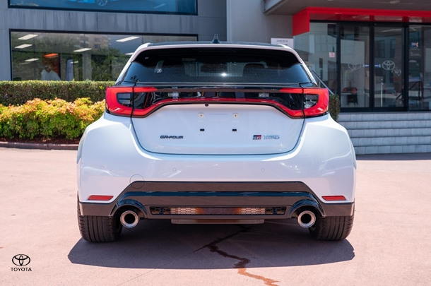 2024 Toyota Yaris GT in White