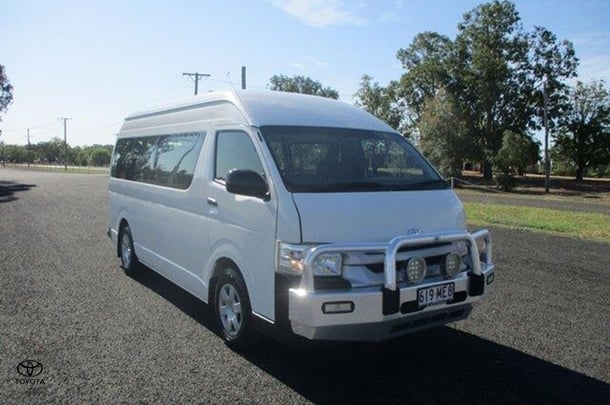 2015 Toyota Hiace SLWB in White