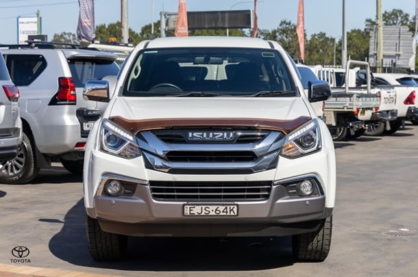 2020 Isuzu MU-X LS-U in White