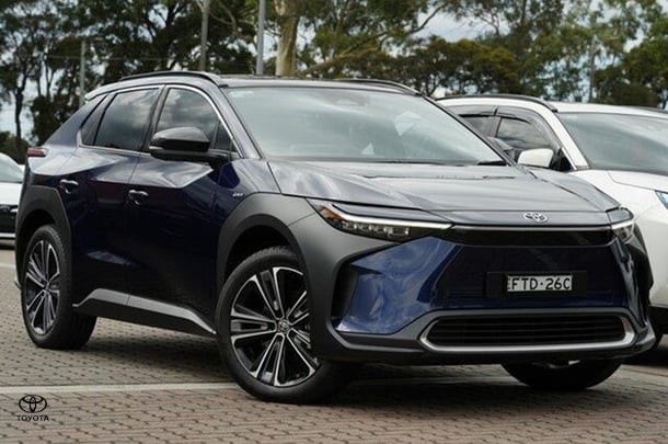 2024 Toyota bZ4X Base in Blue