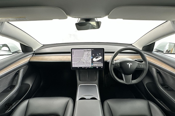 2021 Tesla Model 3 Long Range in White