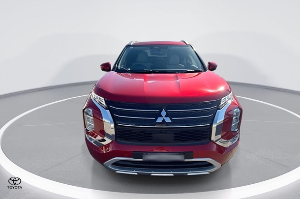 2022 Mitsubishi Outlander PHEV Exceed in Red