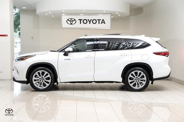 2023 Toyota Kluger Grande in Other