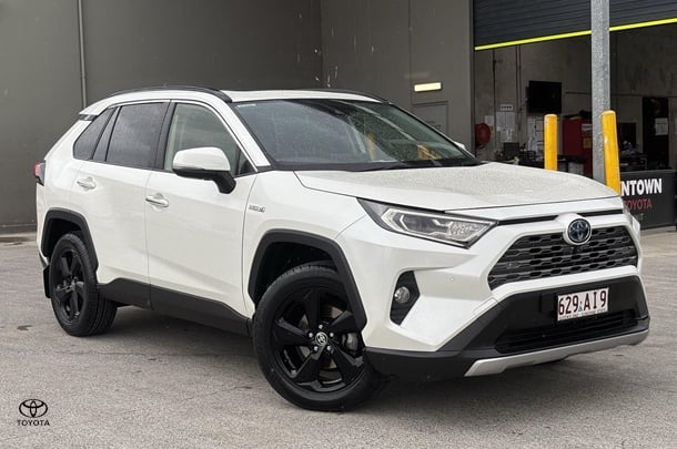 Image of 2020 Toyota RAV4 Cruiser