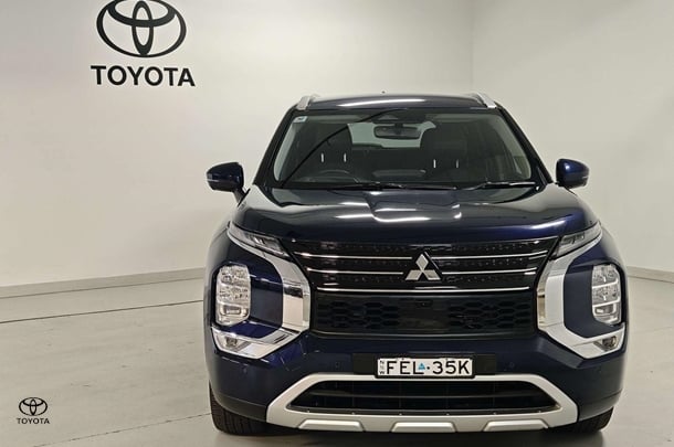 2023 Mitsubishi Outlander PHEV Aspire in Blue