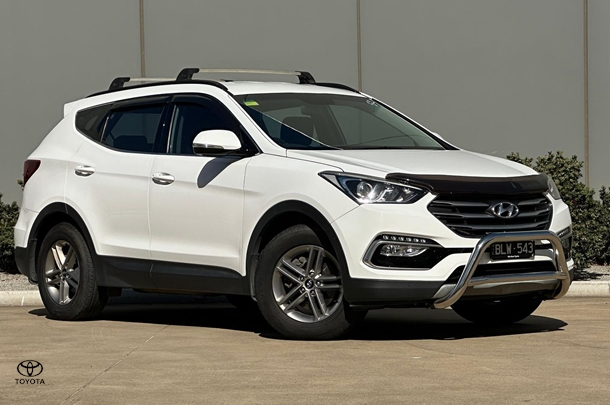 Image of 2017 Hyundai Santa Fe Active