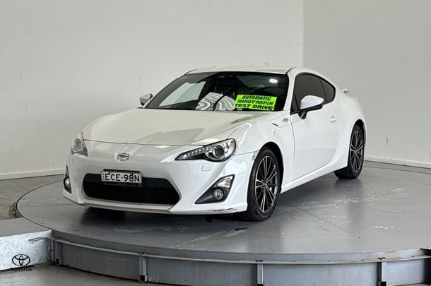 2014 Toyota 86 GTS in White