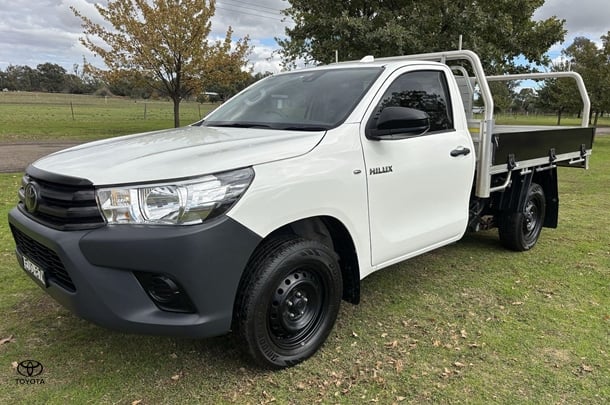 Image of 2022 Toyota Hilux 4x2 Workmate