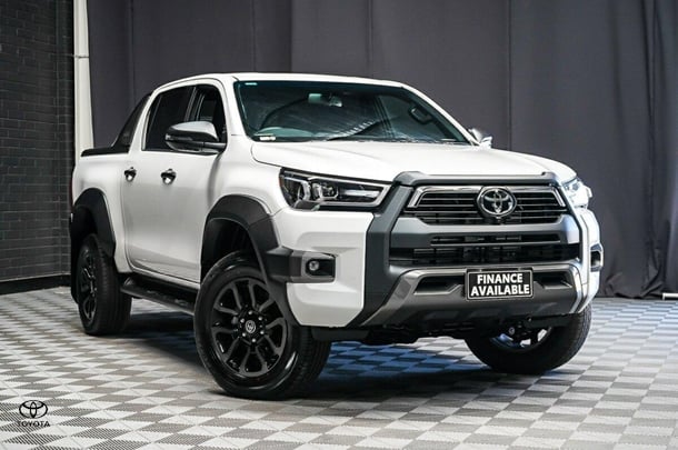 Image of 2025 Toyota Hilux 4x4 Rogue