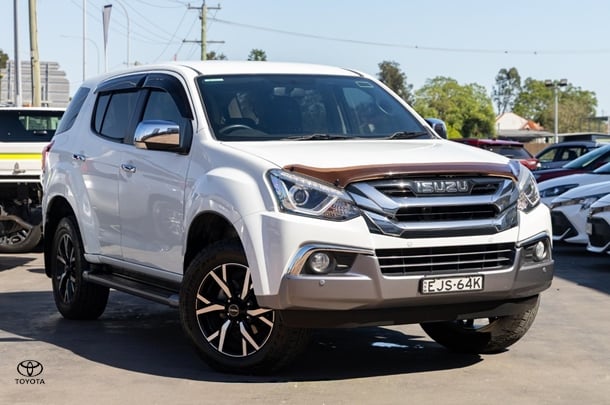2020 Isuzu MU-X LS-U in White