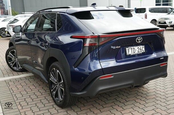 2024 Toyota bZ4X Base in Blue