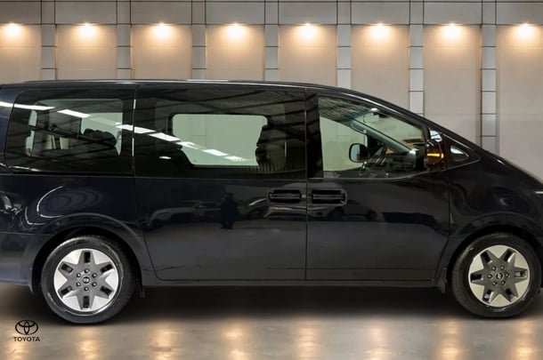 Image of 2021 Hyundai STARIA Base