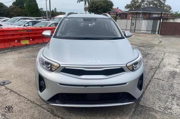 2023 Kia Stonic S in Sparkling Silver (Kcs)