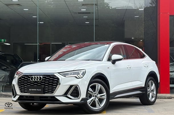 2020 Audi Q3 35 TFSI S line in White