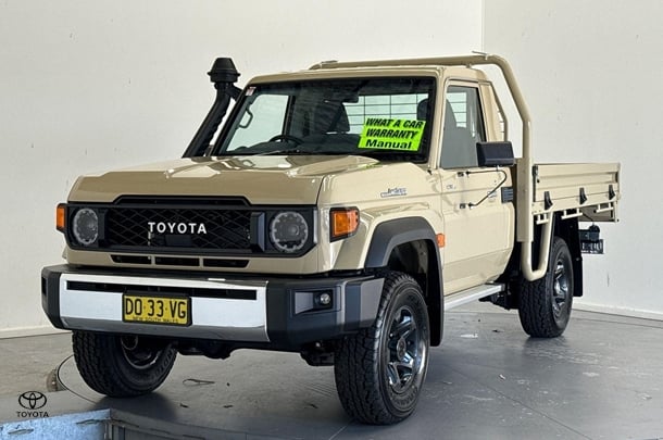2025 Toyota Landcruiser GXL in Beige