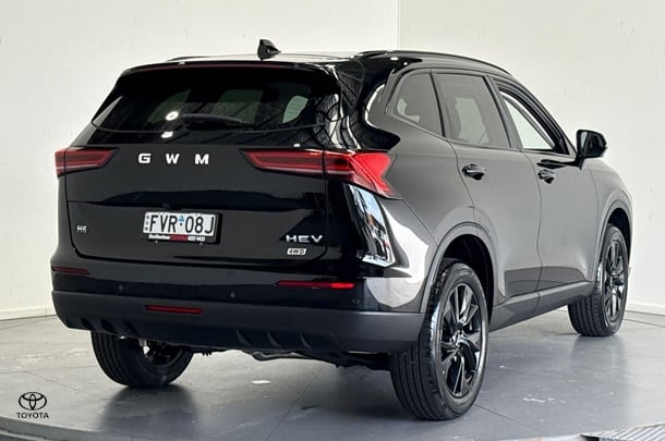 2025 GWM Haval H6 Ultra PHEV in Golden Black