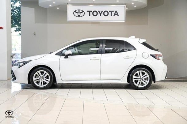 2019 Toyota Corolla SX in White