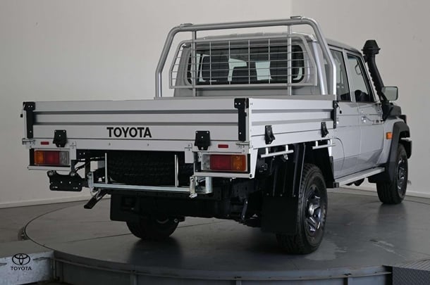 2025 Toyota Landcruiser GXL in Silver