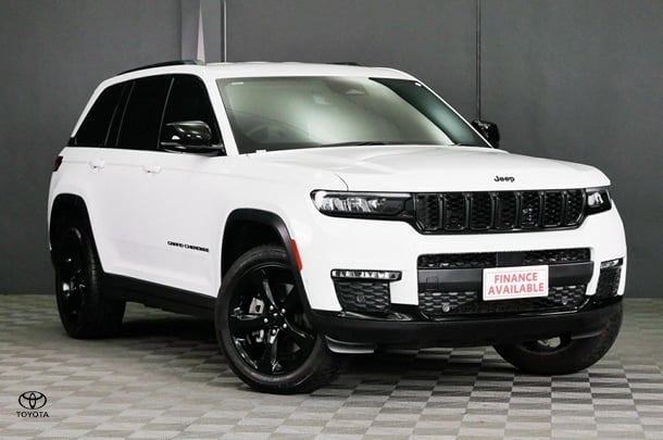 2022 Jeep Grand Cherokee Night Eagle in White