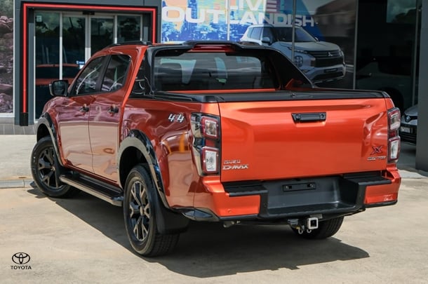 2023 Isuzu D-MAX X-TERRAIN in Orange