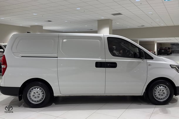 2021 Hyundai iLoad Base in White