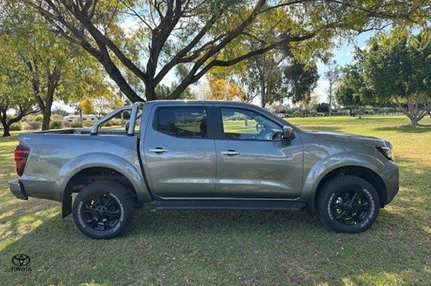 Image of 2024 Nissan Navara ST