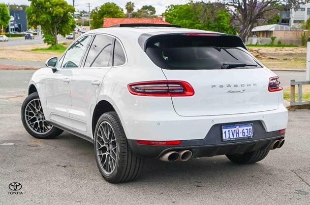 2015 Porsche Macan S in White