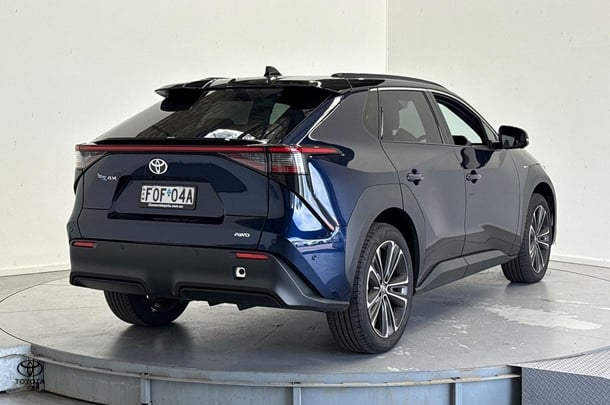 2025 Toyota bZ4X Standard AWD in Two Tone Blue
