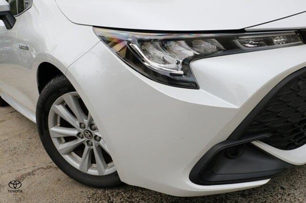 2023 Toyota Corolla Ascent Sport in White